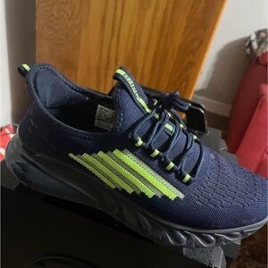 Mens Navy and Neon Green Athletic Shoes